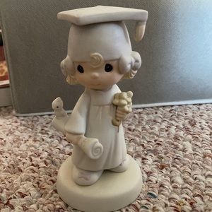 Precious moments graduation statue
